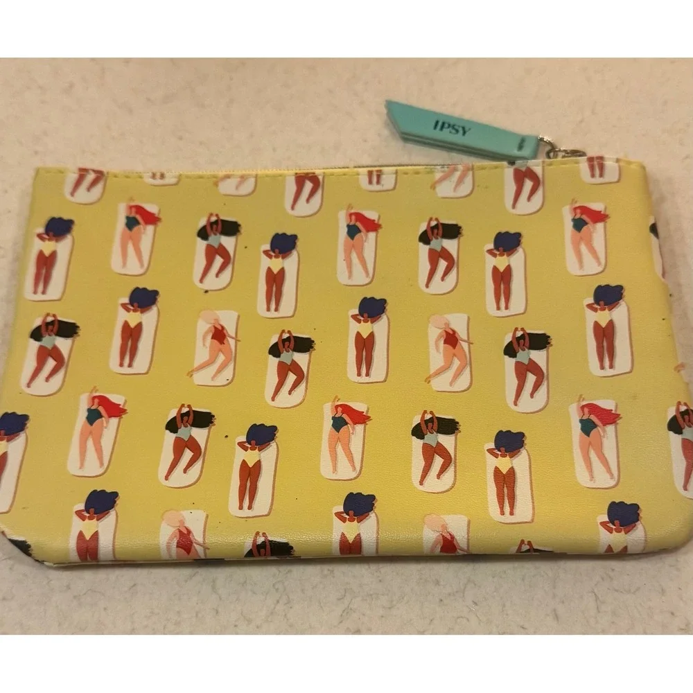 IPSY Yellow Bikini Babe Zipper Pouch Cosmetic Makeup Bag Faux Leather‎